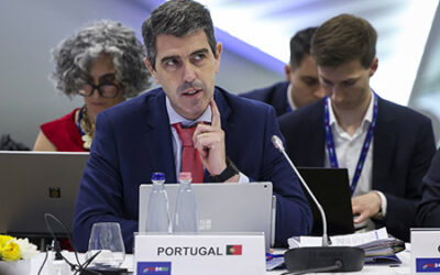 AD&C debateu revisão intercalar dos programas, na Hungria